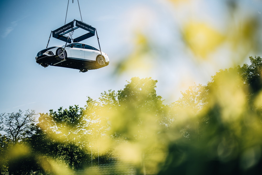 飘旗手通常 飘旗手通常