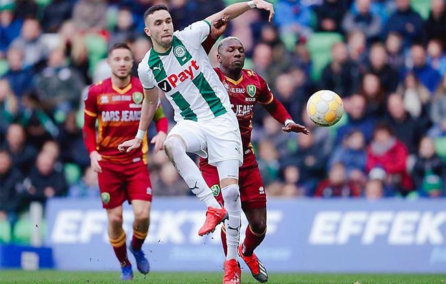 近日，浙江杭州，17岁的济南女孩张子宇，身高2.26米，单手抓球….