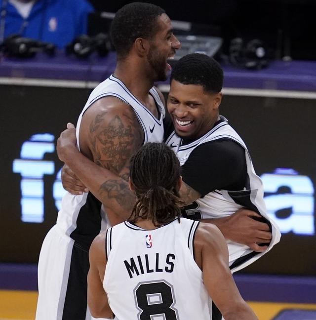 衣室的凝聚 衣室的凝聚