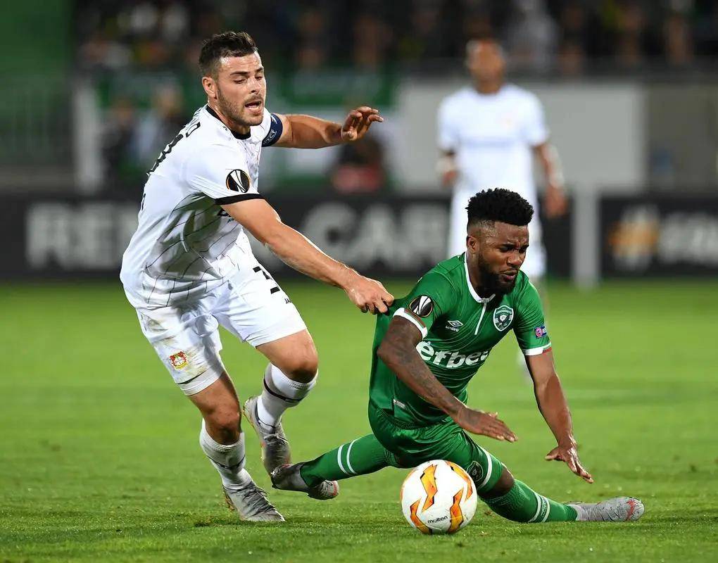 依靠中前场 依靠中前场